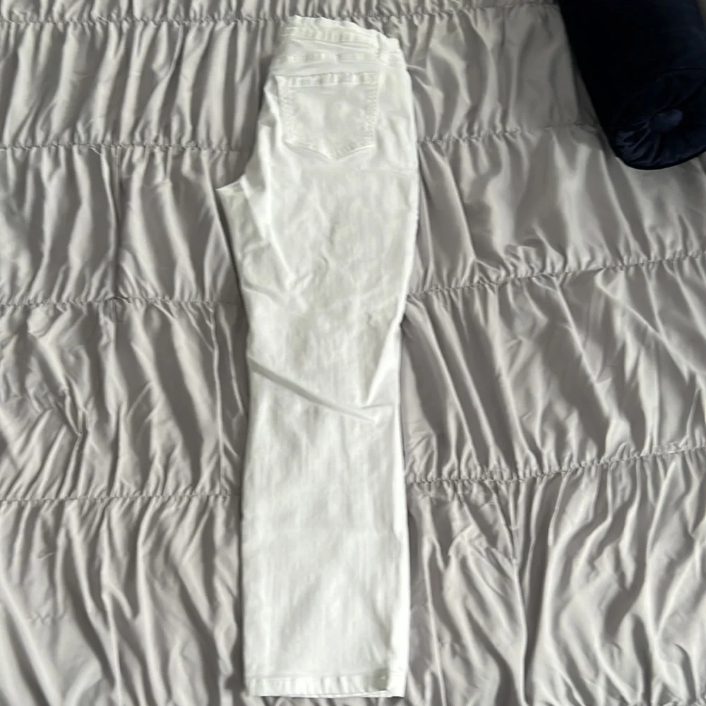 White jeans - Picture 2 of 3